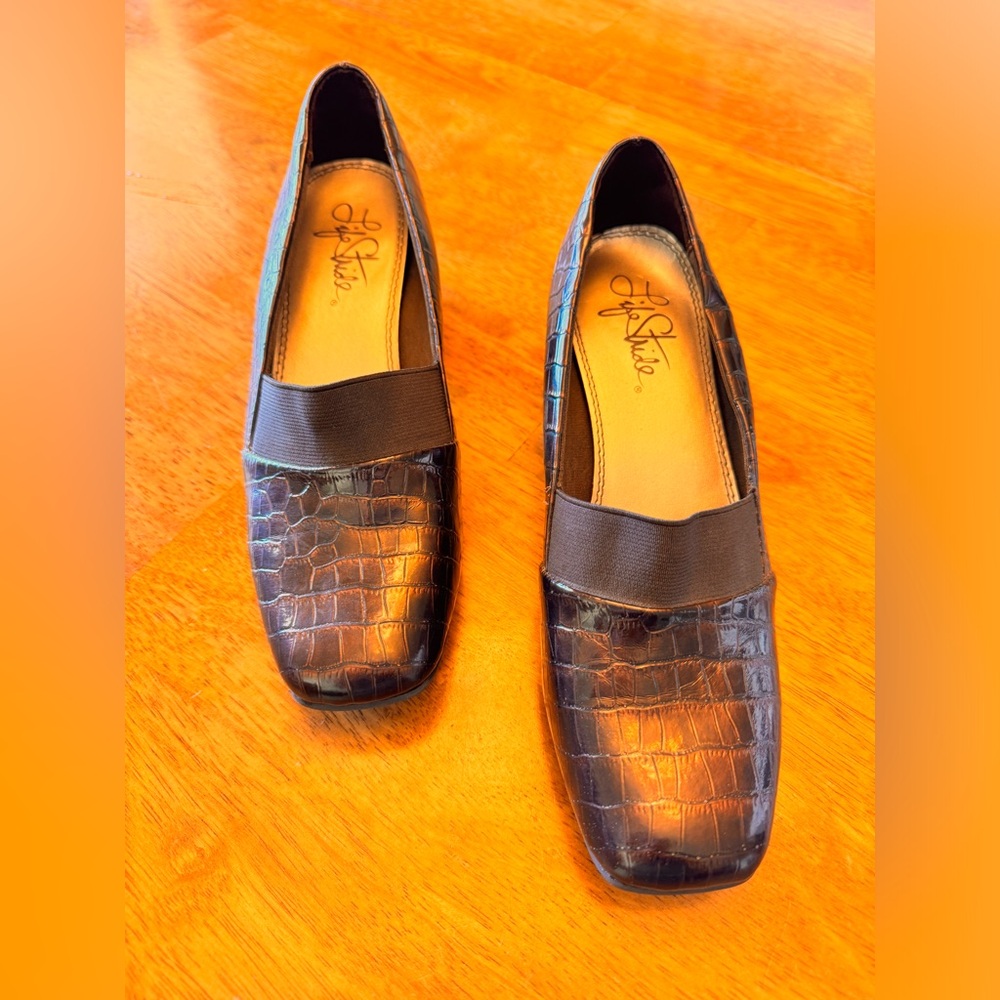 LifeStride Brown Crocodile Print Low heel